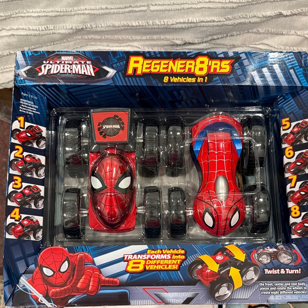 Spiderman Regener8rs Red and Black Vehicle Set